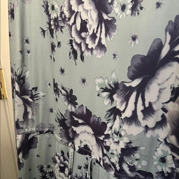 Urban Modesty Floral Maxi Dress - Blue and White - Picture 4 of 5